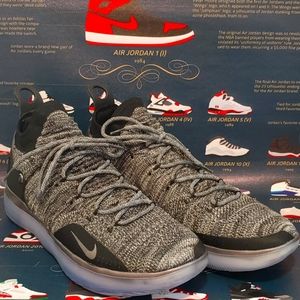 Brand new Nike kd 11/ nwot
